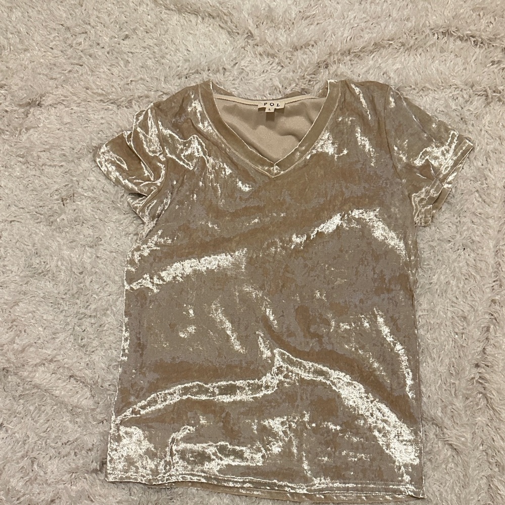 POL Shimmering Ecru V-Neck Top